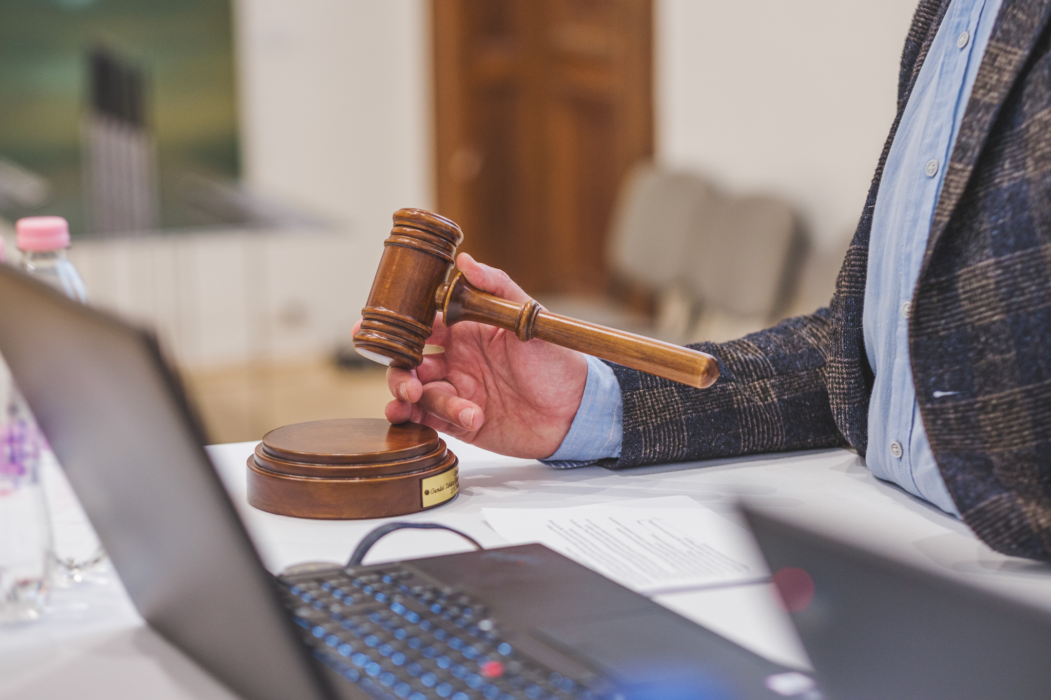 Az eddigi legsikeresebb aukciójával zárta a jumpSTART programsorozatot a Magyar Képzőművészeti Egyetem