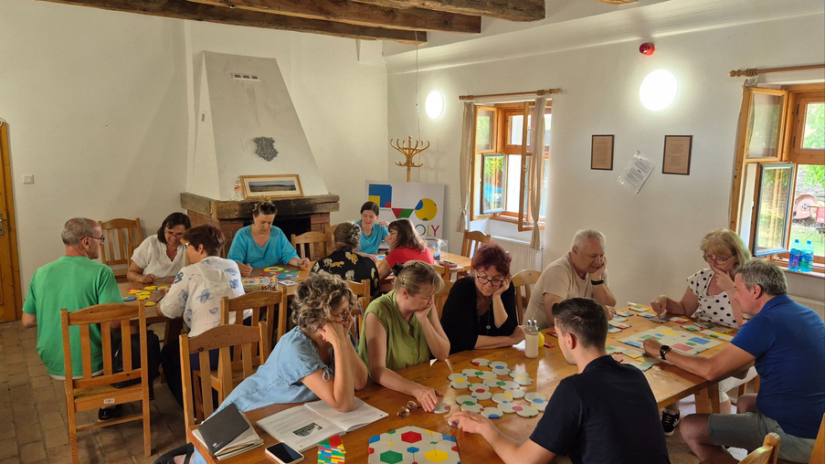 A kreatív gondolkodás fejlesztése a művészeti nevelés által és hatása a matematikai kompetenciára 